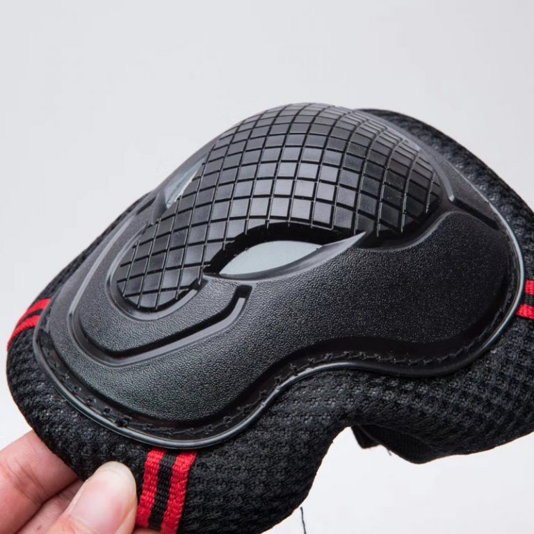 Adult and child roller skating protective gear Roller skate manufacturers