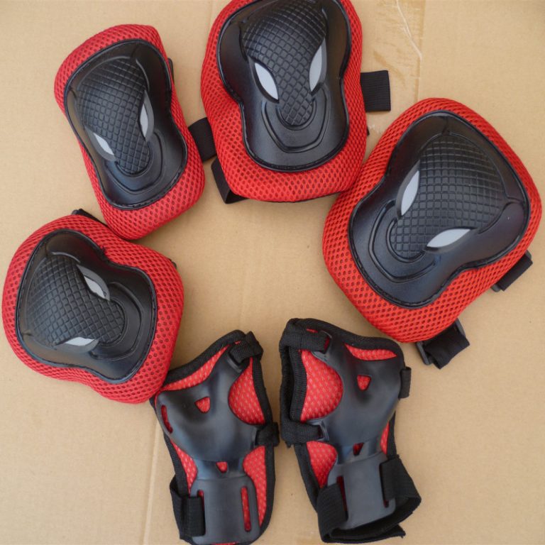 6piece adult roller skating protective gear Roller skate manufacturers